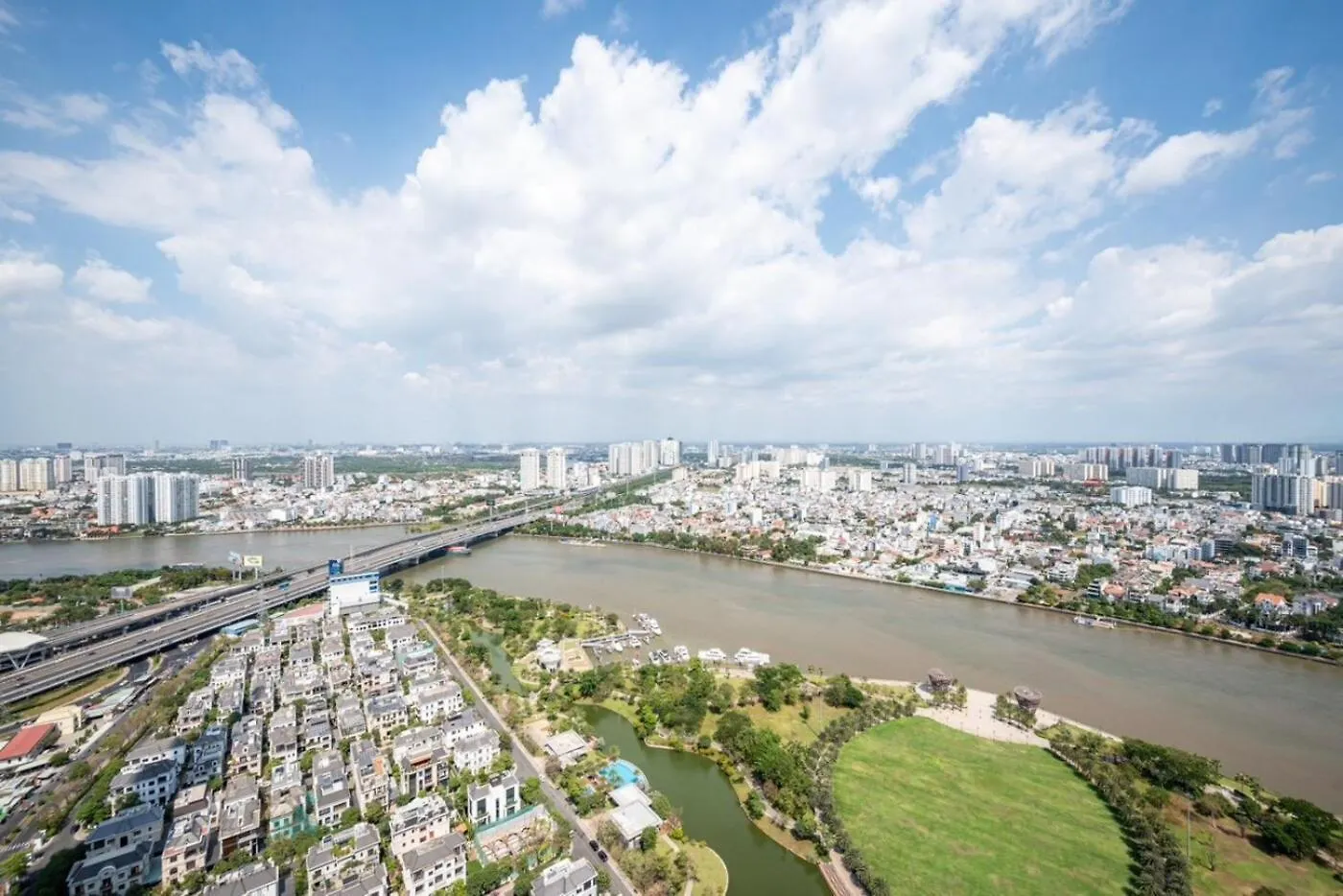 The Landmark Residences & Suites - Vinhomes Central Ho Chi Minh City