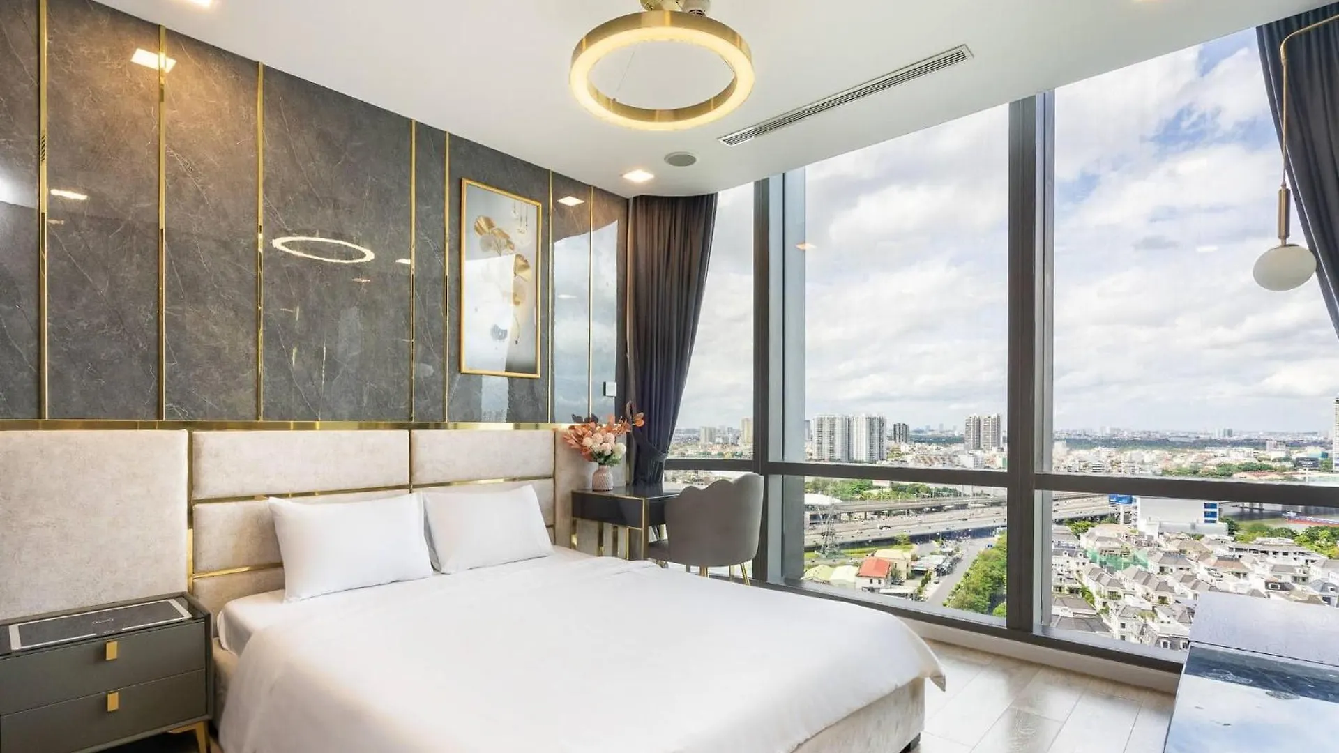 The Landmark Residences & Suites - Vinhomes Central Ho Chi Minh City