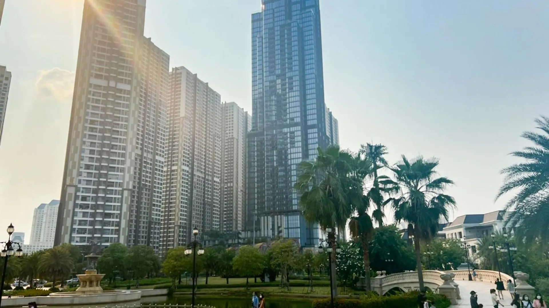 Aparthotel The Landmark Residences & Suites - Vinhomes Central Ho Chi Minh City